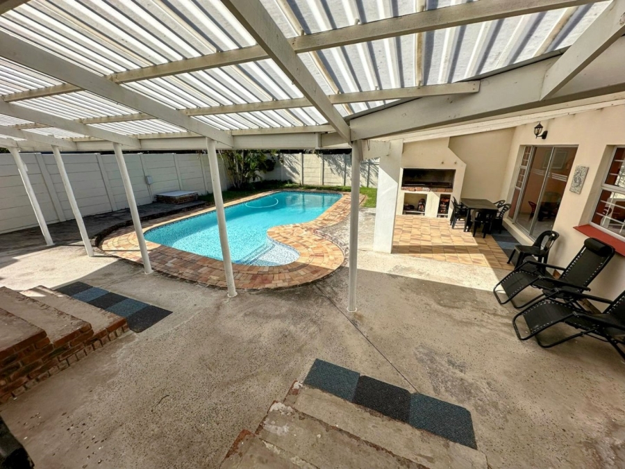 4 Bedroom Property for Sale in Gonubie Eastern Cape